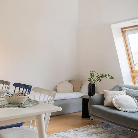 M16 - By Jwpm Appartement